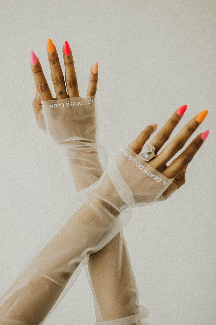 hot wives club tulle gloves
